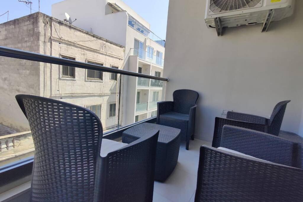 Brand New 3 Bedroom Apartment Close To The Sea Gzira Екстериор снимка